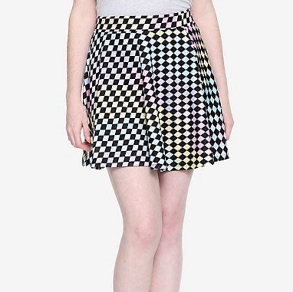 Hot Topic Dresses & Skirts - Hot topic Pastel Checkered Skater Skirt